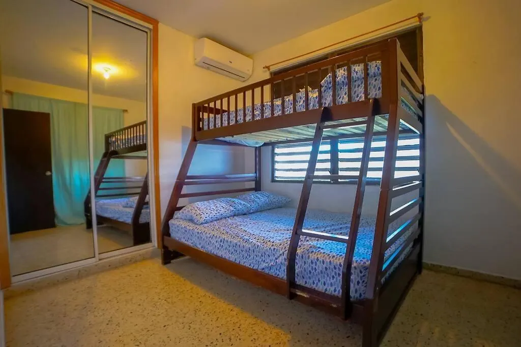 Casa De Playa, 14 Personas Jobos Isabela Pr Villa 0*,