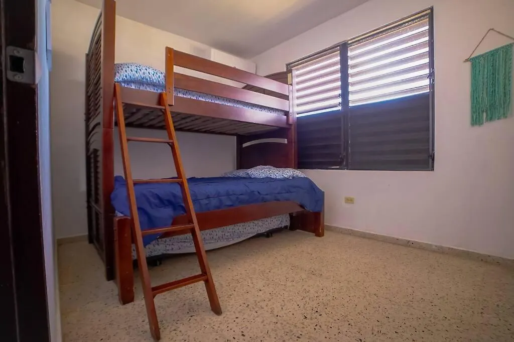 Casa De Playa, 14 Personas Jobos Isabela Pr Villa Puerto Rico